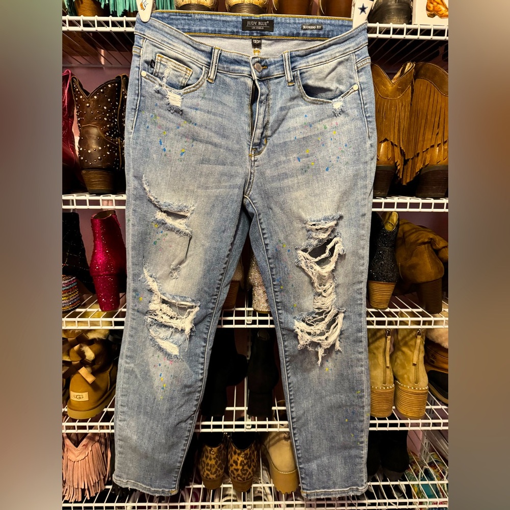 Judy Blue paint splattered boyfriend jeans, size 13/31